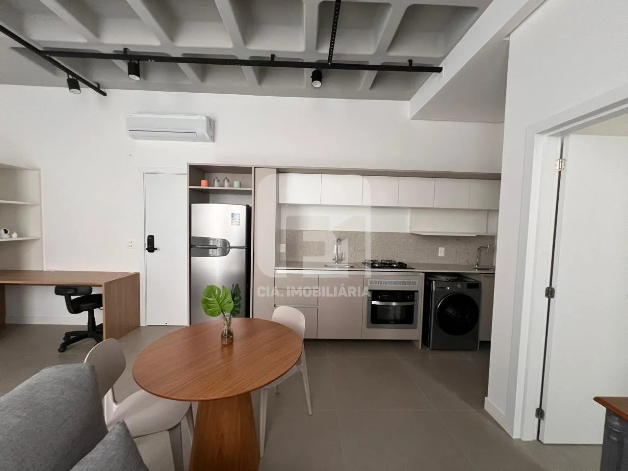 Furnished 46 m² studio with 1 parking space — photo 7