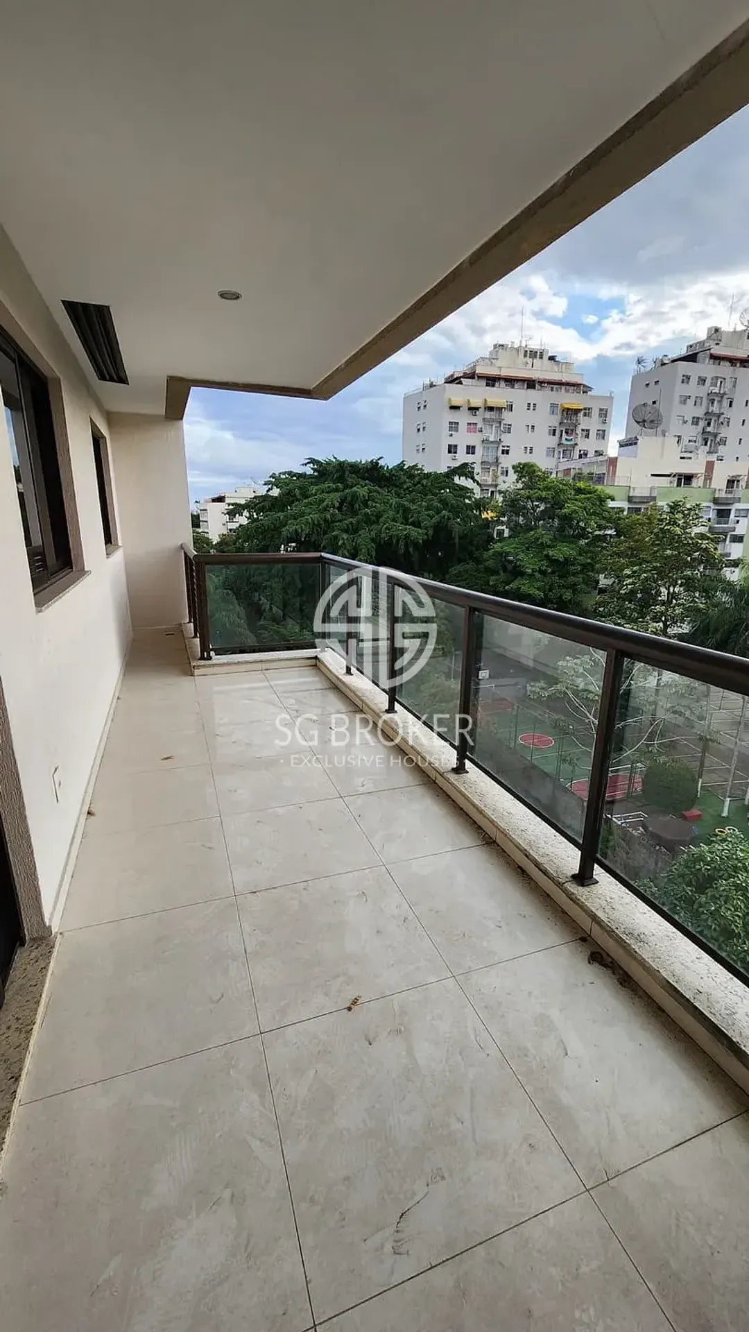 3-bedroom apartment with a washing machine in Rio de Janeiro — photo 17