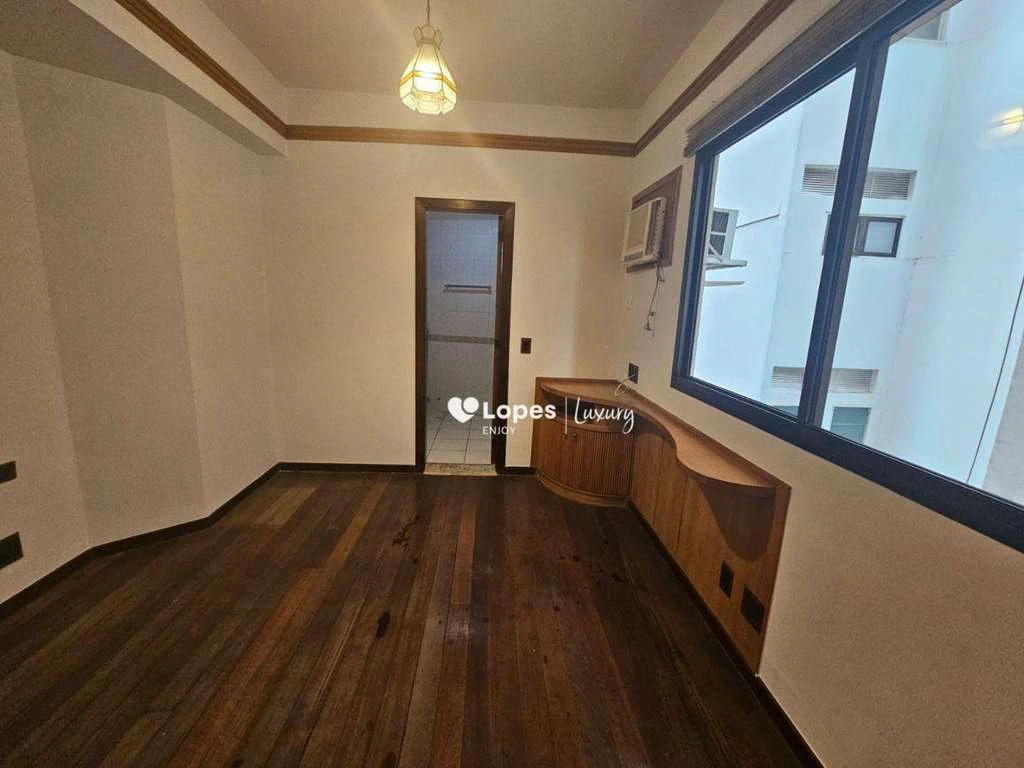 136 m² apartment with 3 bedrooms and 2 parking spaces — photo 14