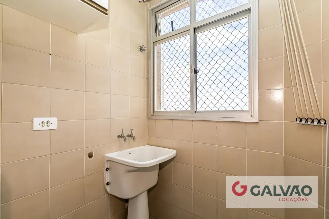 2-bedroom apartment with 1 parking space in gated community — photo 10