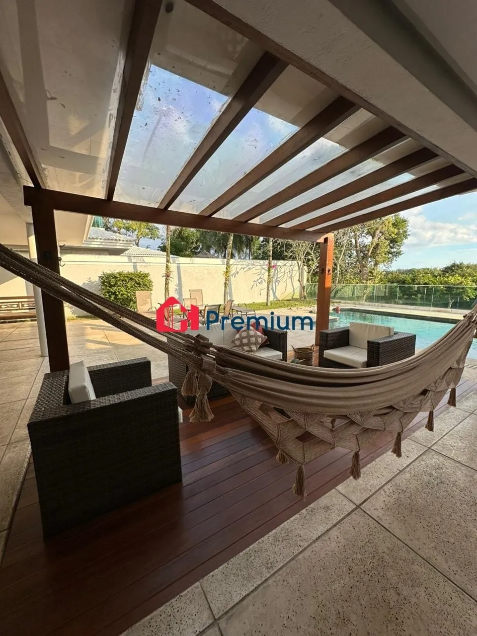 4-bedroom house with 5 bathrooms and a balcony grill — photo 16