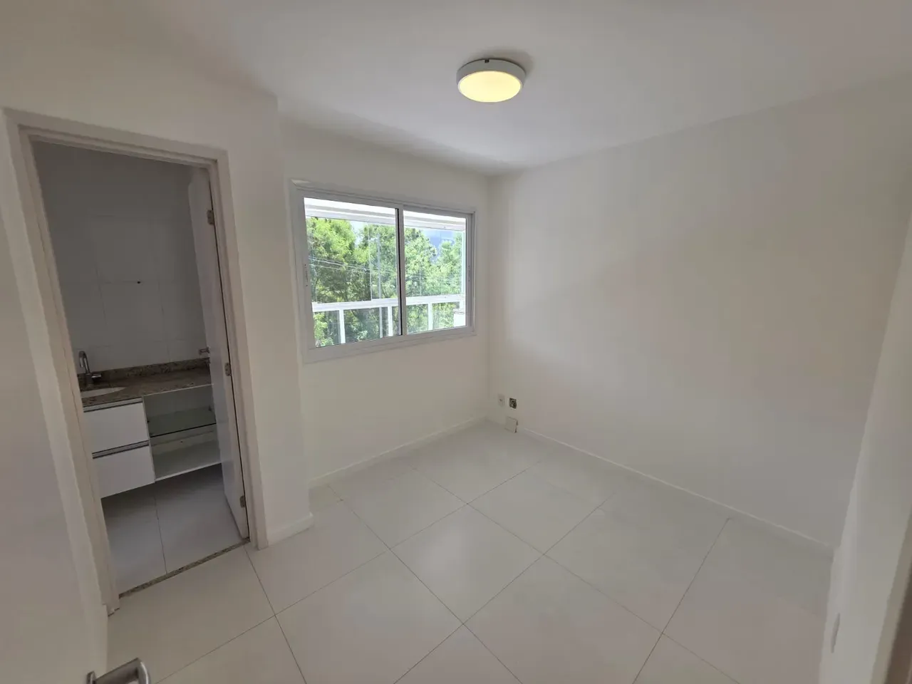 3-bedroom apartment in a building with a sauna — photo 11