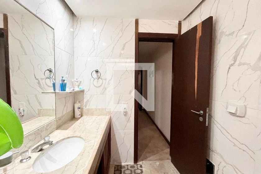 Furnished 65 m² apartment with 2 bedrooms and 1 parking — photo 24