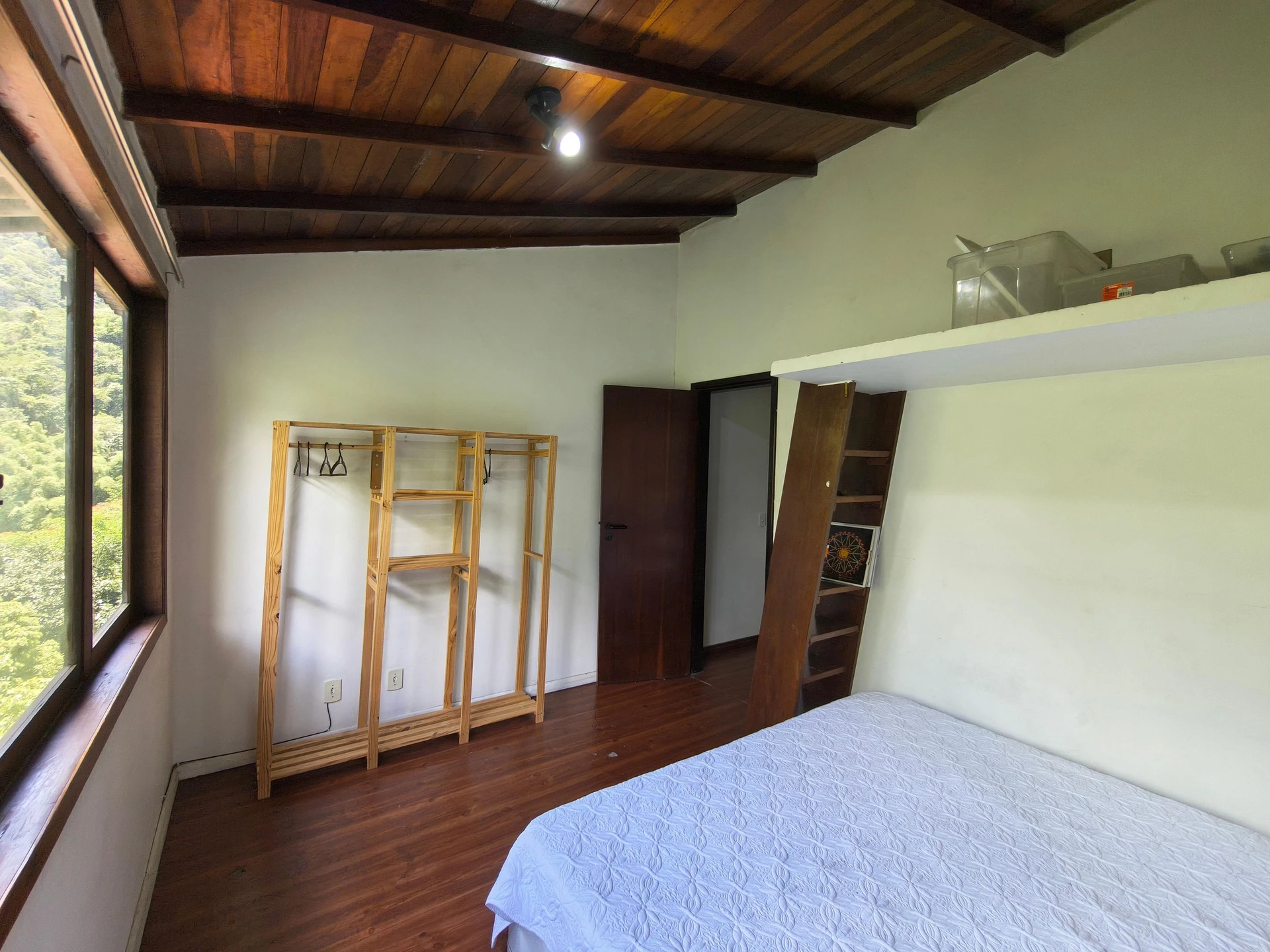 Furnished house with 3 bedrooms and enclosed balcony — photo 11
