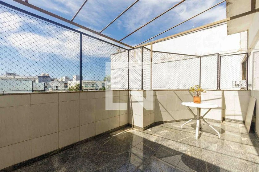 Furnished 185 m² apartment with 3 bedrooms and balcony — photo 42