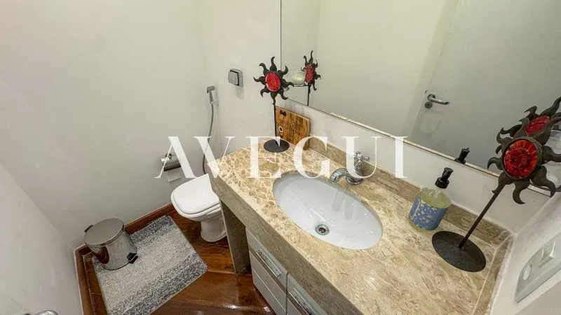 250 m² apartment with 4 bedrooms and 3 parking spots — photo 25