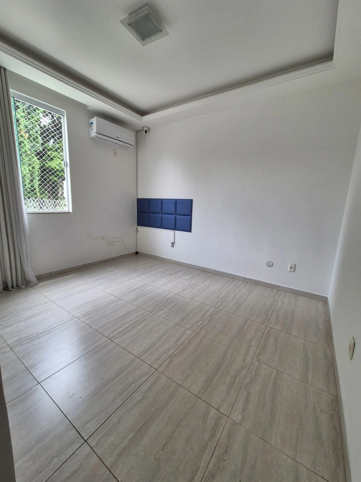 Unfurnished house with 5 bedrooms and integrated kitchen — photo 16