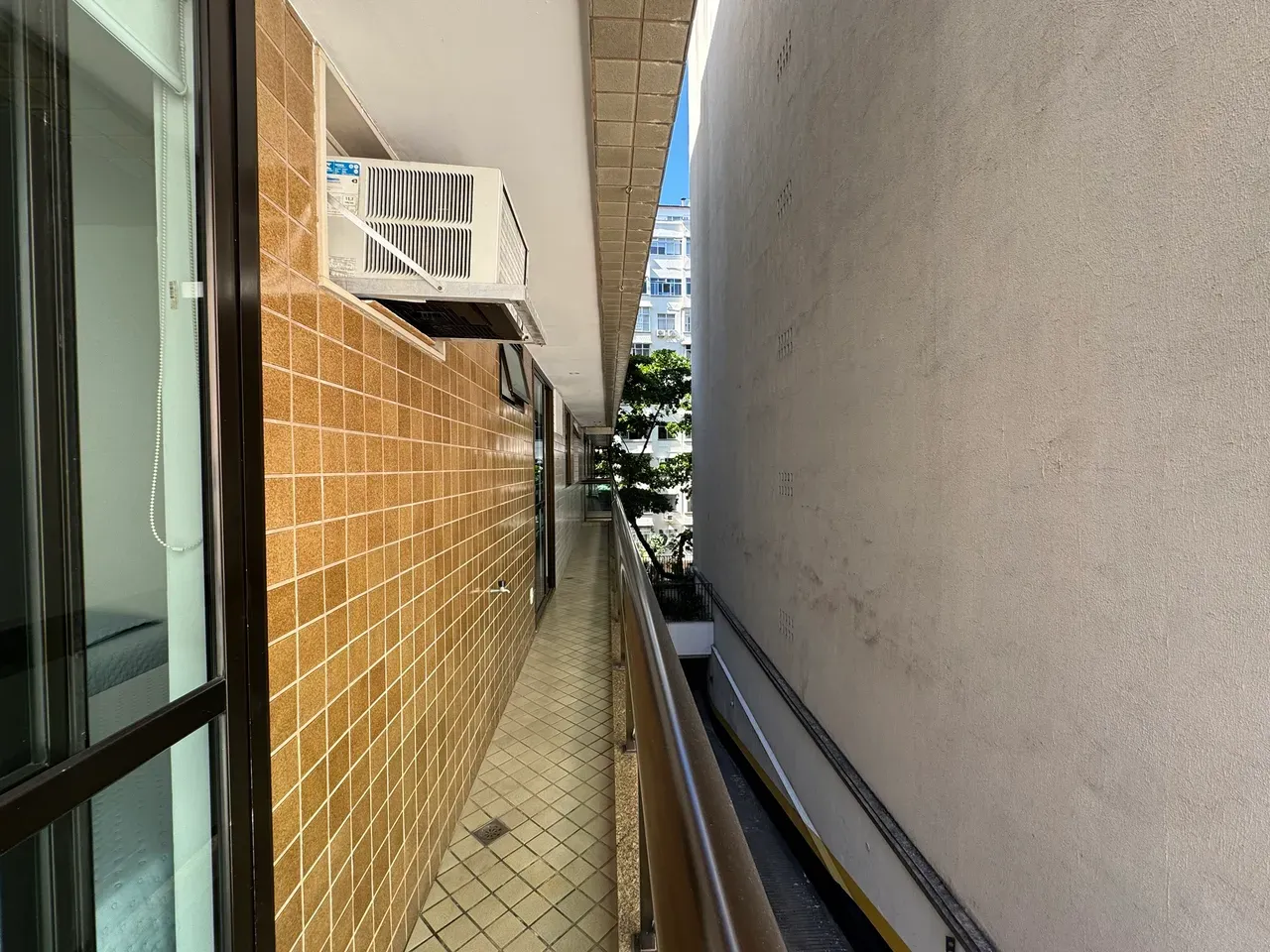 Apartamento com 2 quartos e varanda, 3 banheiros — photo 21