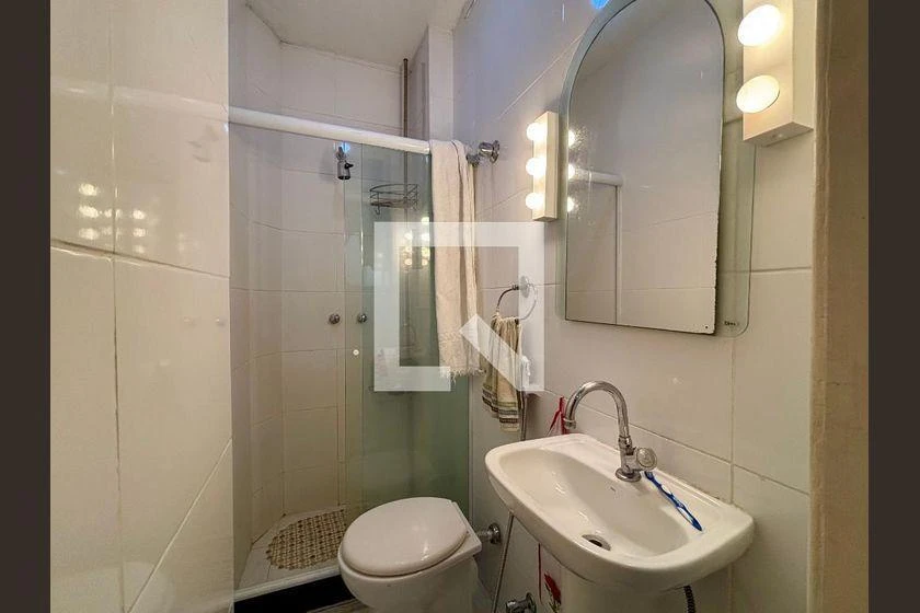 Apartamento amueblado con 3 dormitorios y cocina cerrada — photo 48