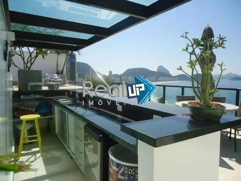 Furnished apartment with 4 bedrooms and an open kitchen — photo 2