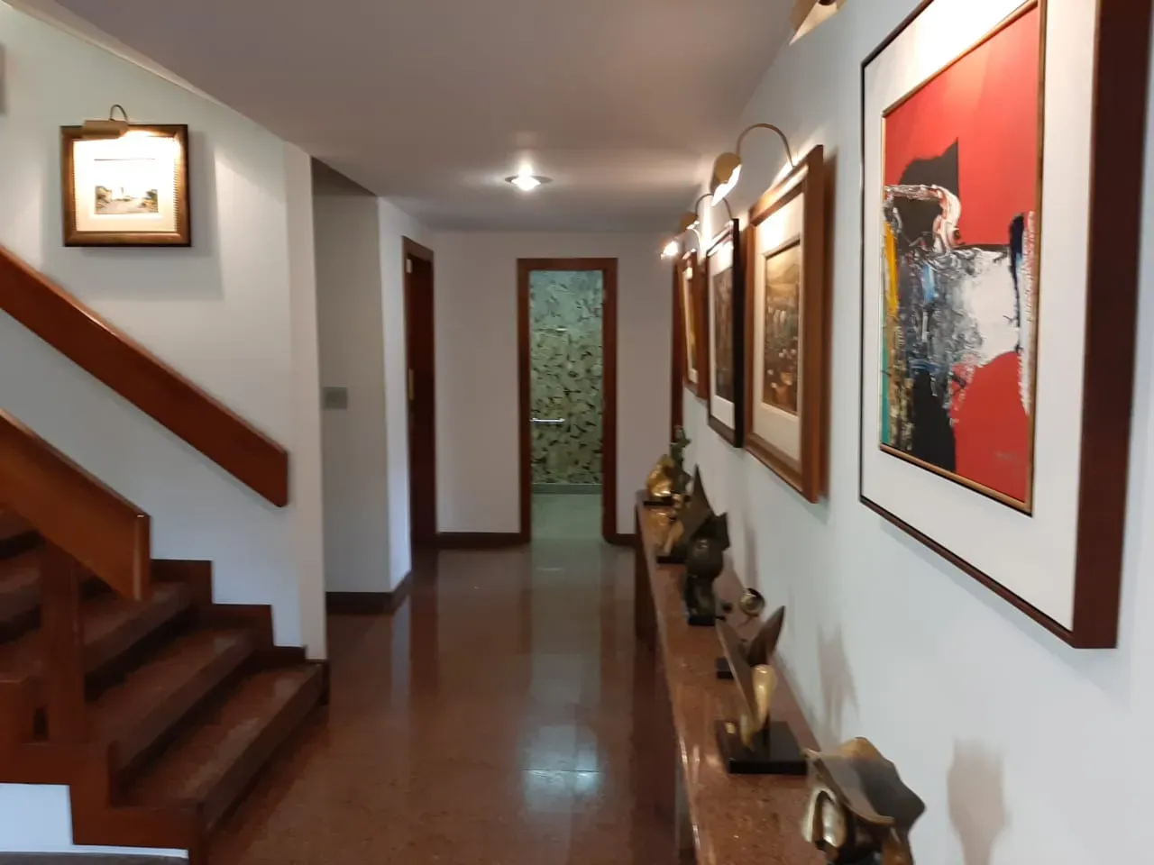 Casa mobiliada de 930 m² com 4 suítes e 8 banheiros — photo 75