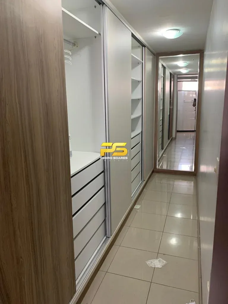 Квартира 204 м² з 3 спальнями з ванною і 2 паркомісцями — photo 8