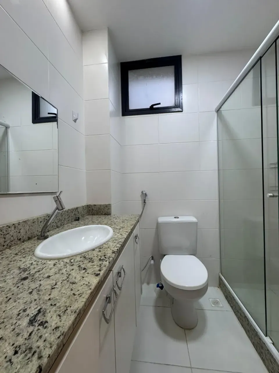 House with 4 bedrooms and 5 bathrooms, balcony grill — photo 14