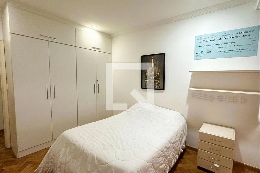 4-bedroom apartment with a home office — photo 20