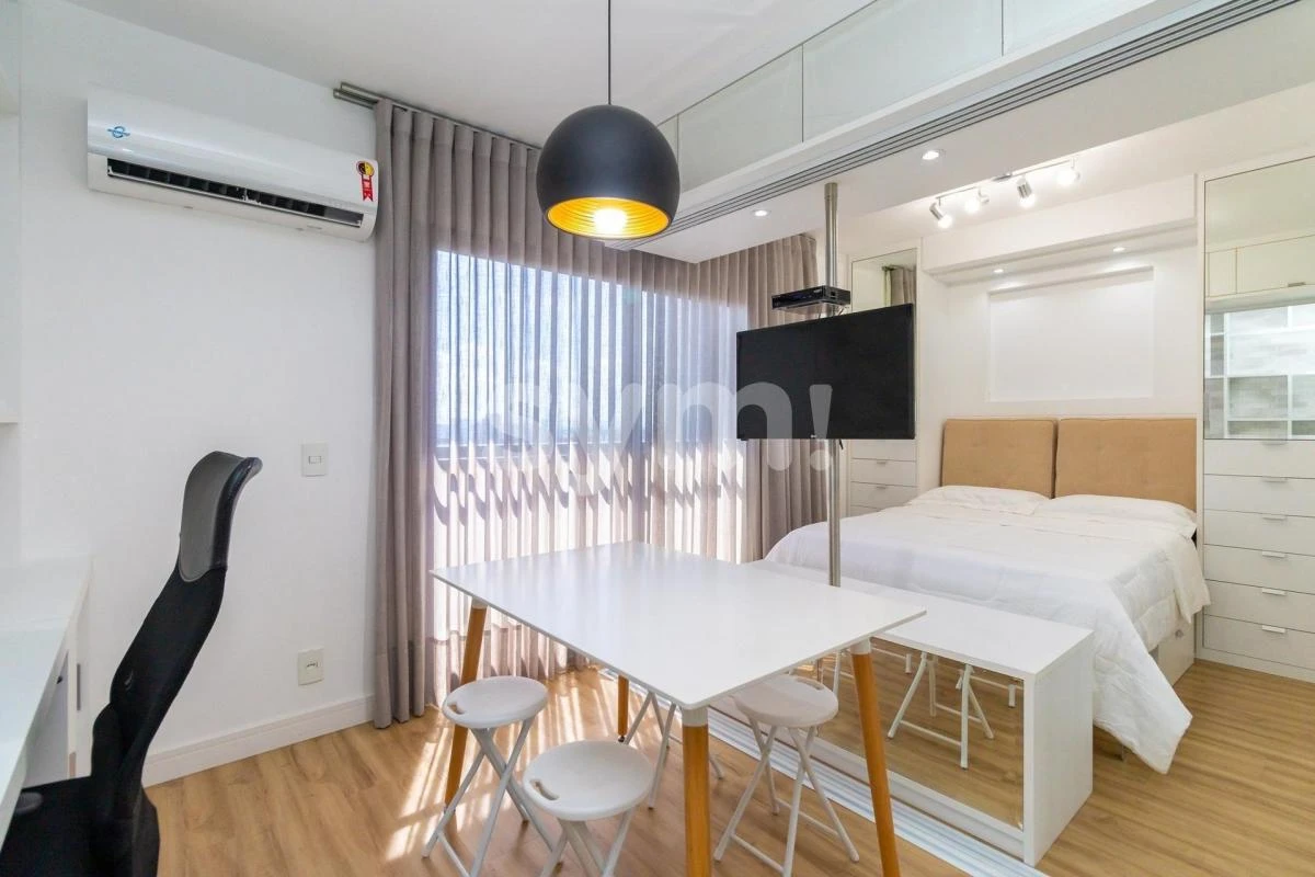 Furnished 1-bedroom apartment with balcony and 55 m² — photo 38