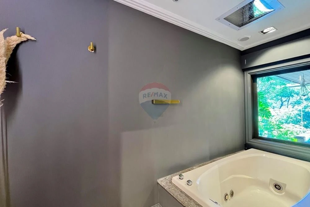 Будинок 1300 м² з 5 спальнями та 10 паркувань — photo 25