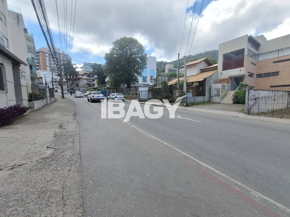 Unfurnished apartment with 2 bedrooms and 62 m² — photo 14
