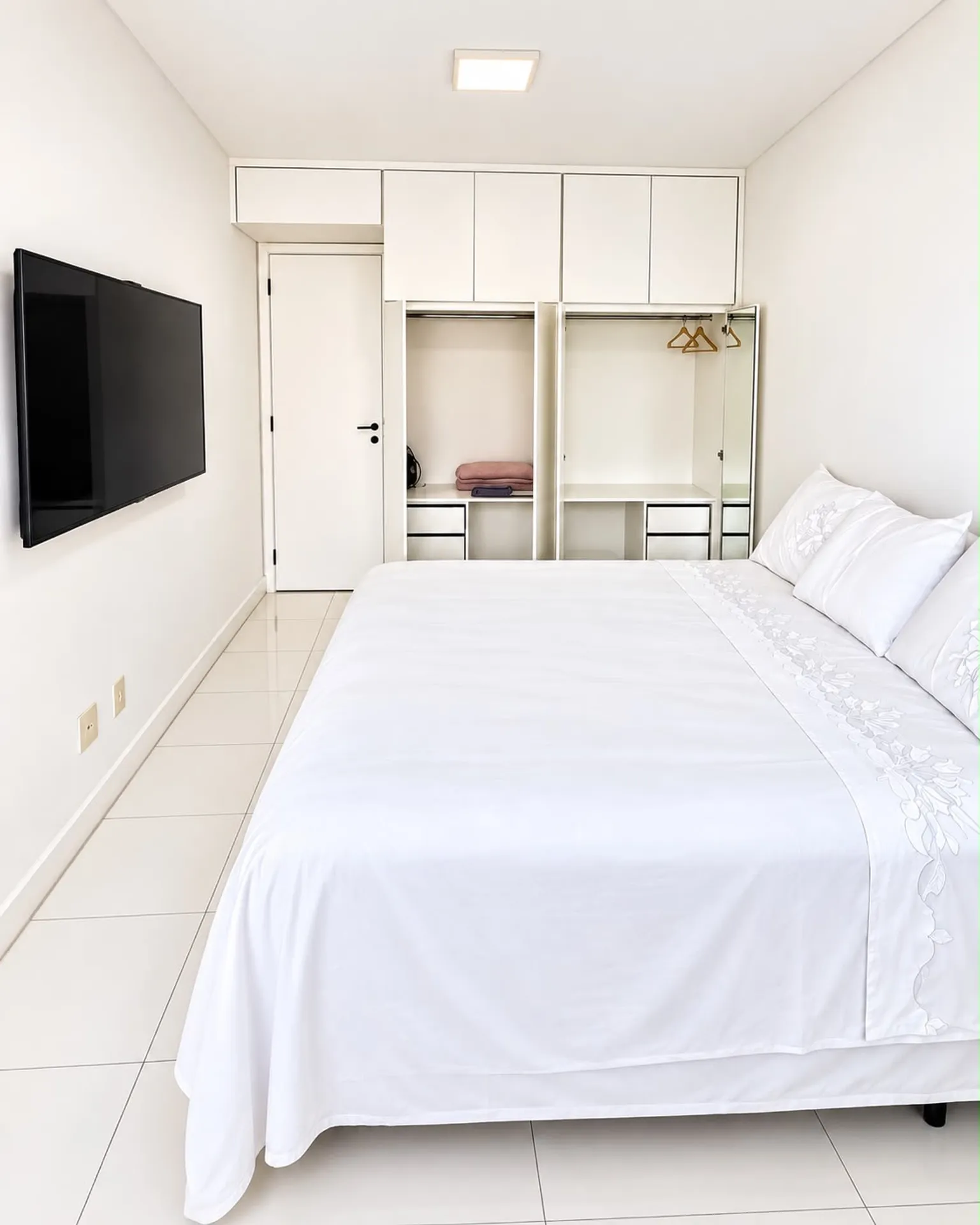 2-bedroom apartment in a building with a sauna — photo 5