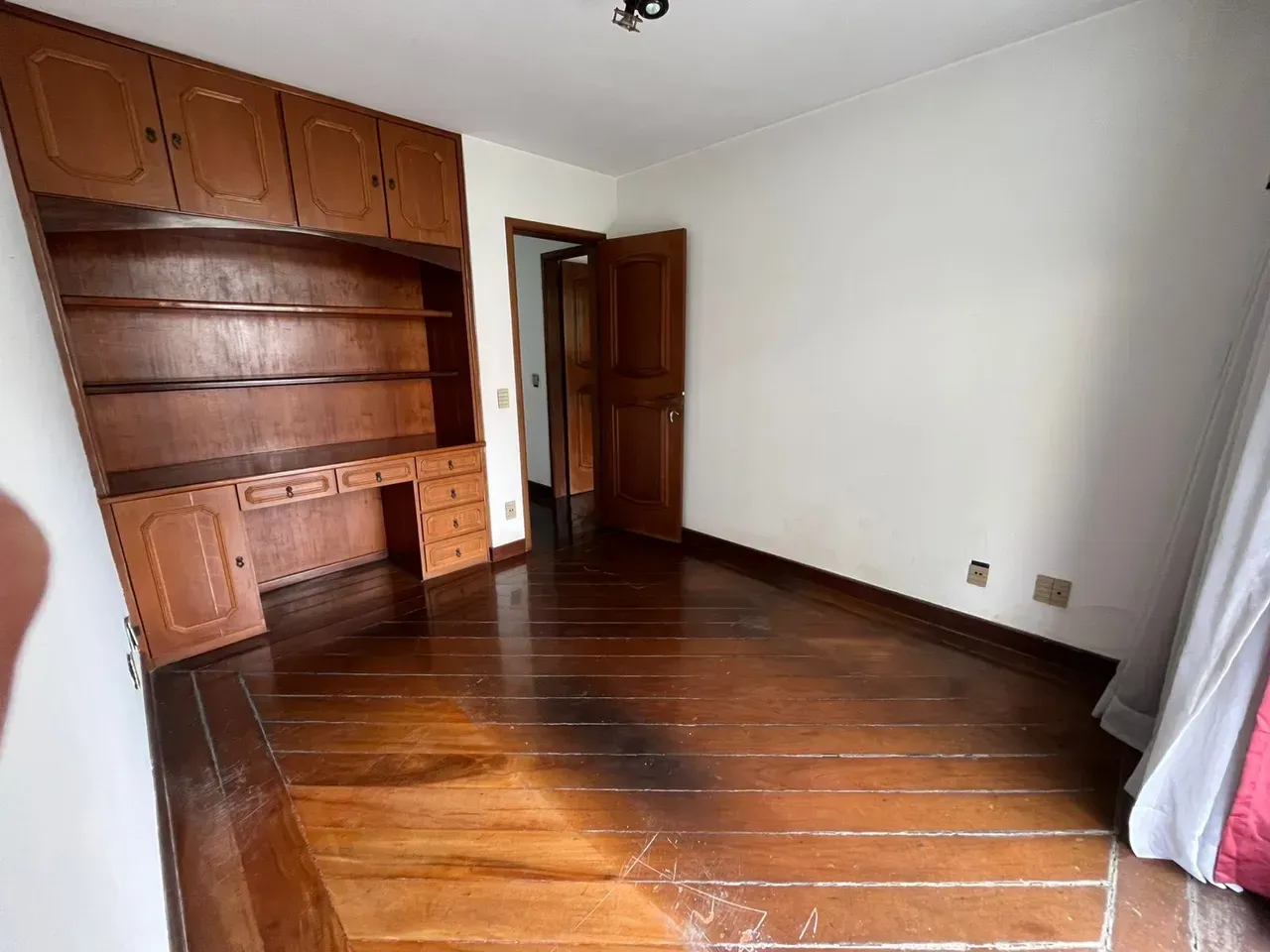 Furnished apartment with 4 bedrooms and a closed kitchen — photo 9