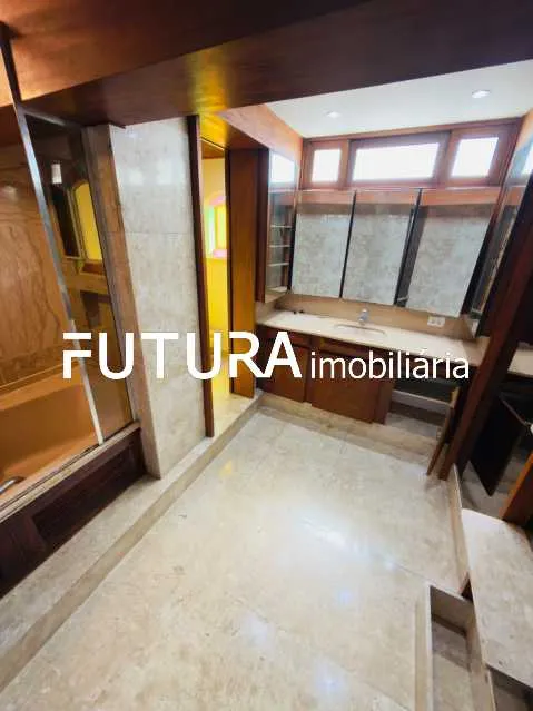 Duplex penthouse with 4 bedrooms and 5 bathrooms — photo 6