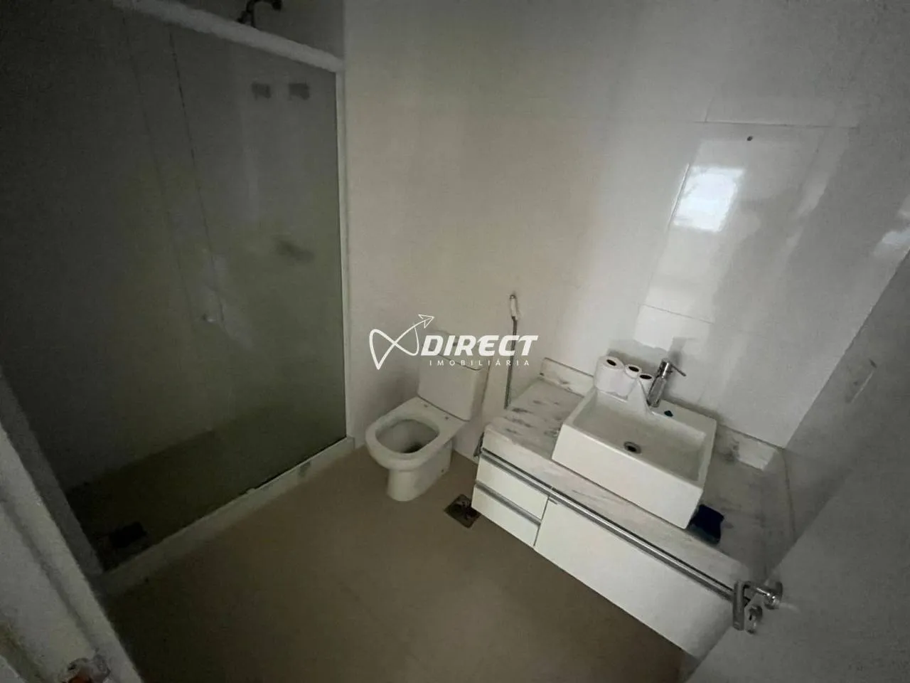 2-bedroom apartment with balcony and enclosed kitchen — photo 28