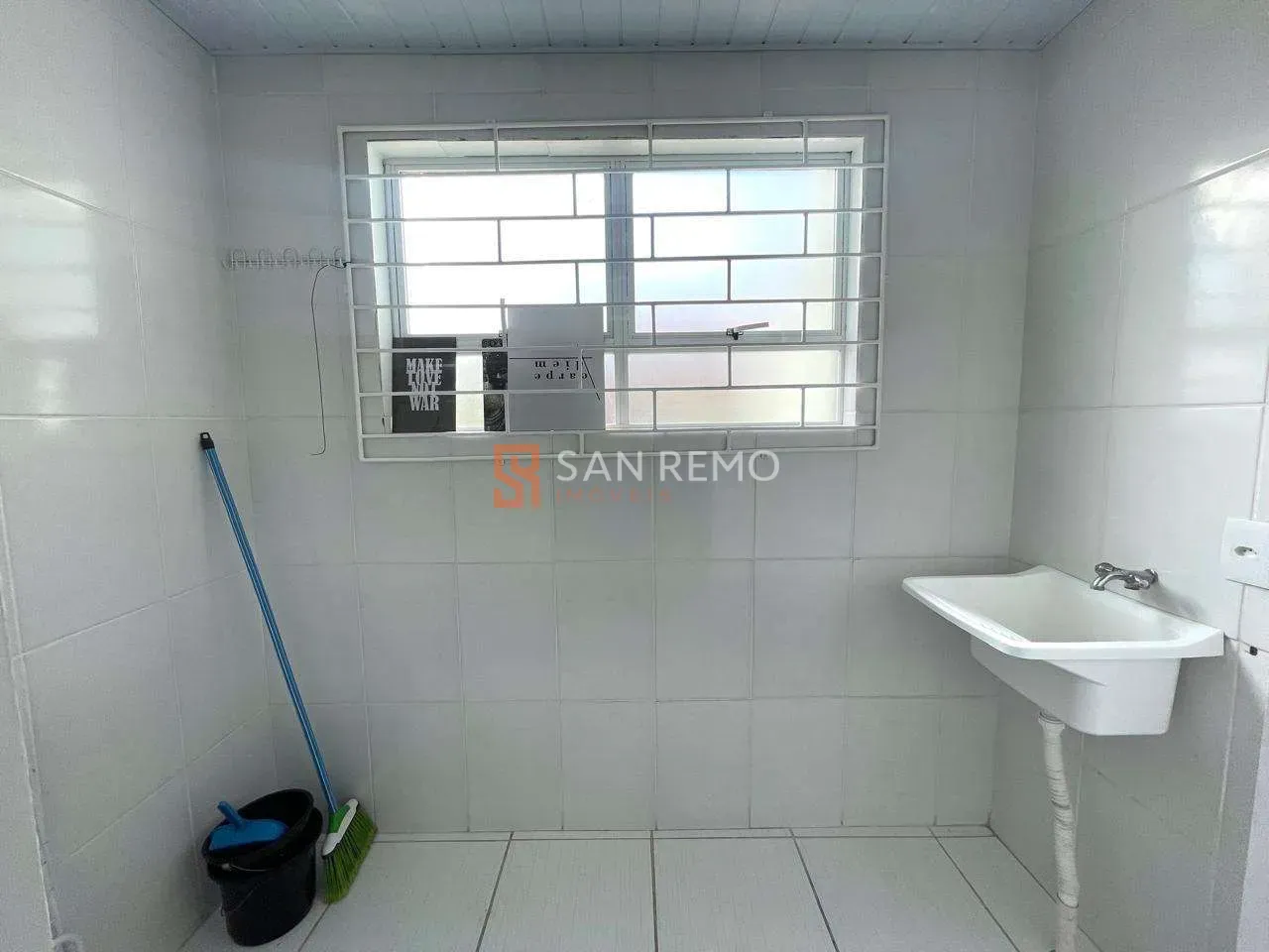 One-bedroom apartment with a home office in Florianópolis — photo 13