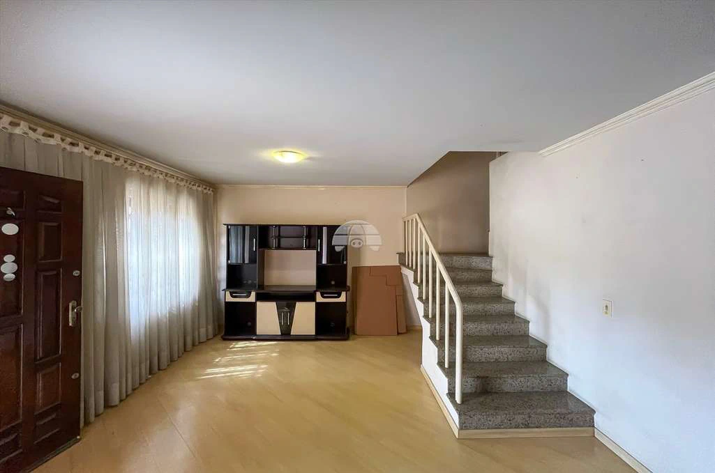 Unfurnished house with 3 bedrooms and 2 bathrooms — photo 2