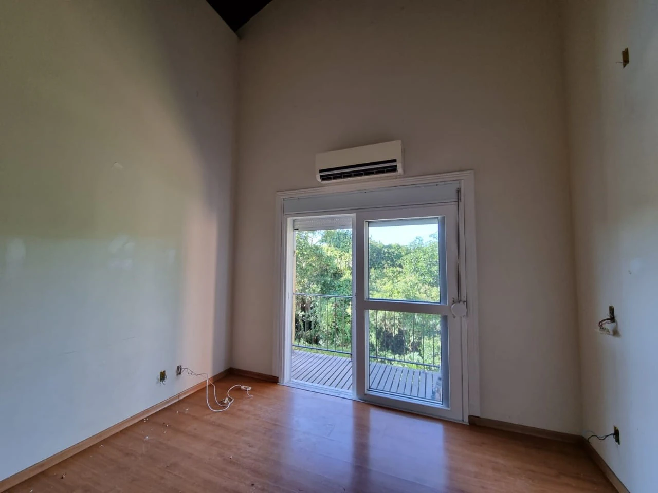 Casa de 244 m² con piscina privada y bañera — photo 29