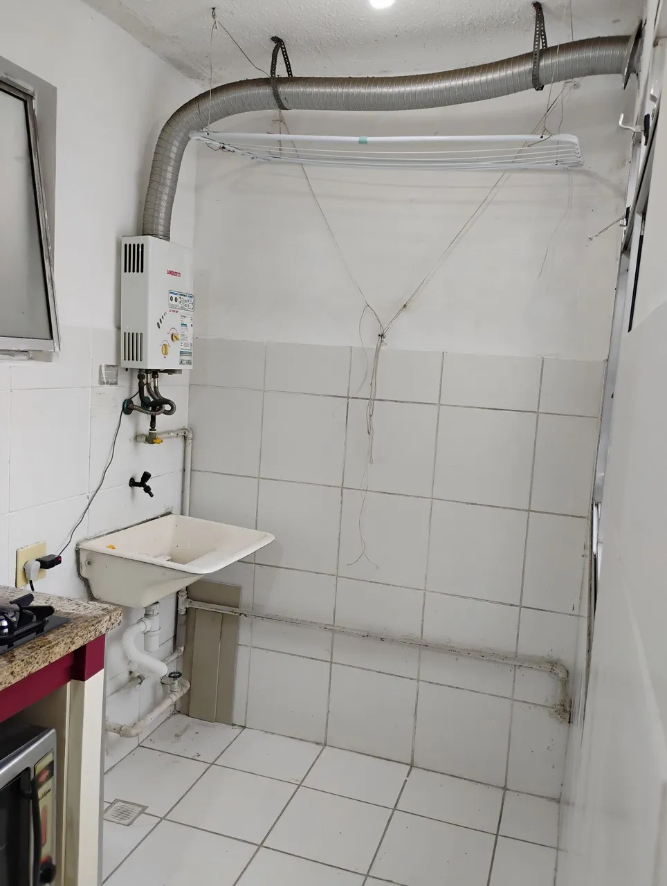 2-bedroom apartment in a building with a gym — photo 8