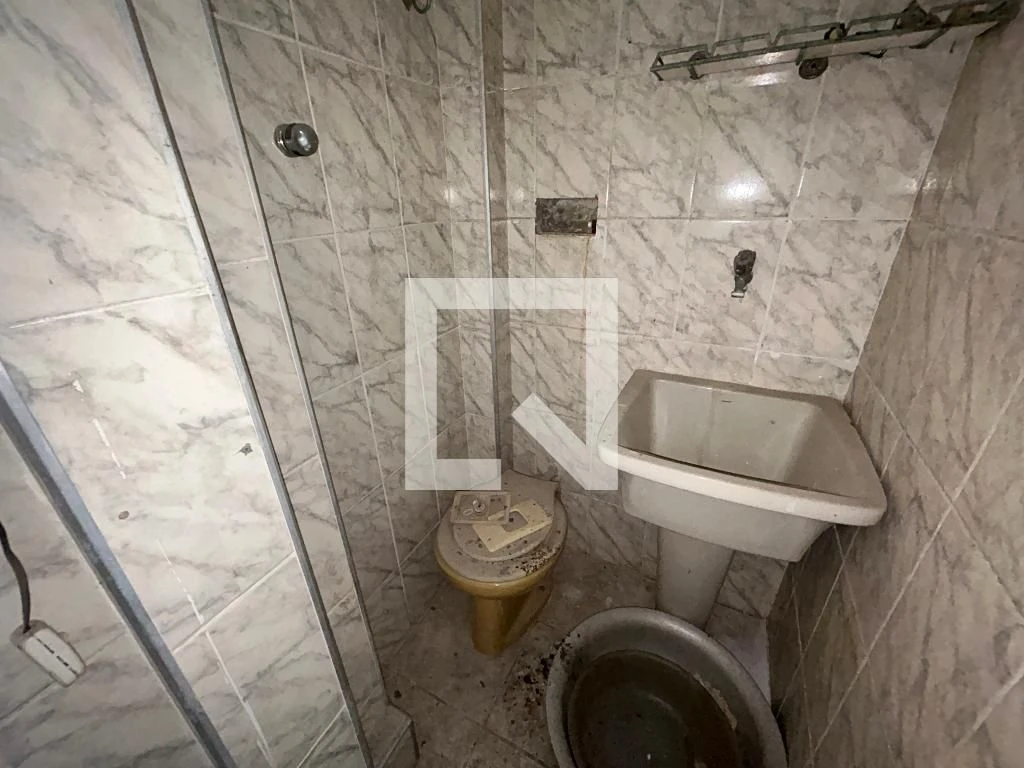 Unfurnished apartment with 2 bedrooms and separate kitchen — photo 30