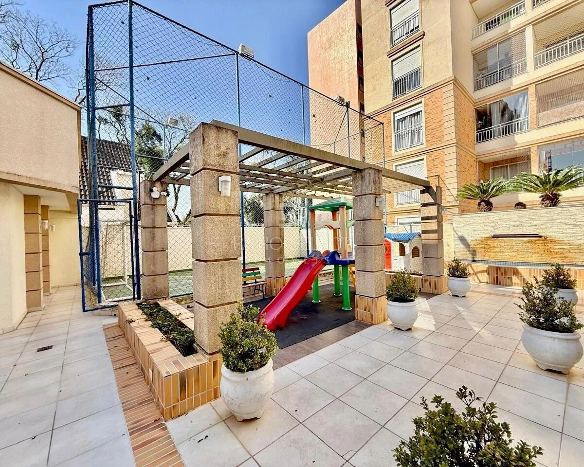 Furnished apartment with 2 bedrooms and glass balcony — photo 20