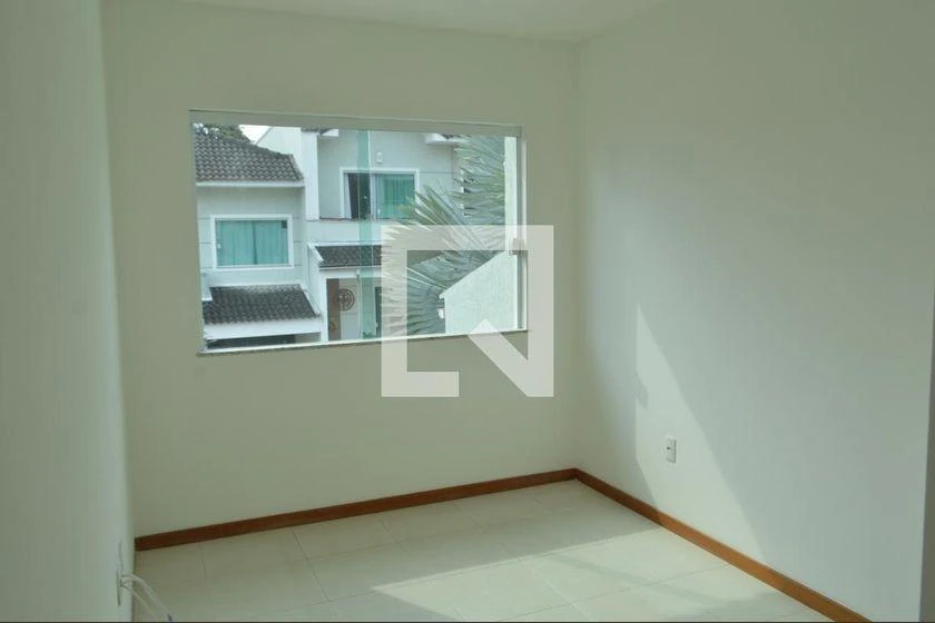 188 m² house with 4 en-suite bedrooms and 3 parking spots — photo 35