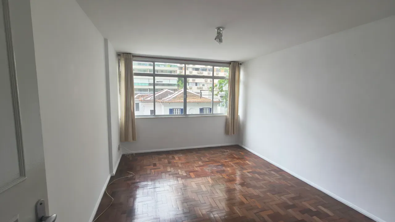 2-bedroom apartment with a washing machine in Rio de Janeiro — photo 9