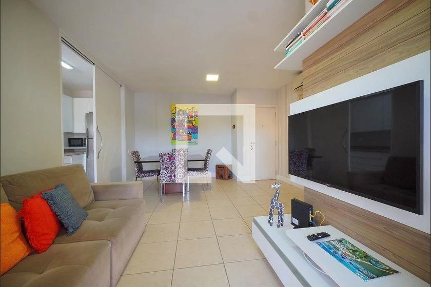 Furnished 80 m² apartment with 2 bedrooms and 2 baths — photo 3