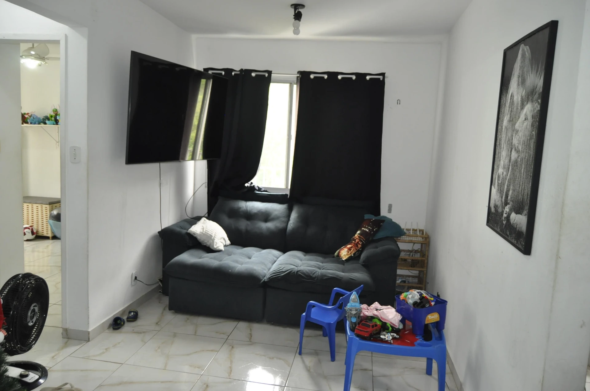 Furnished 2-bedroom apartment with private garden and 1 bath — photo 32