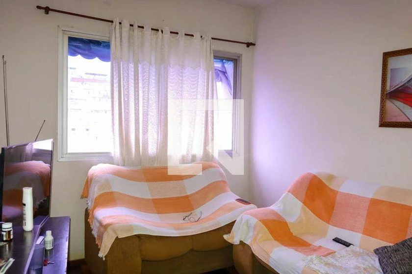 Furnished 2-bedroom apartment with 1 bathroom — photo 12