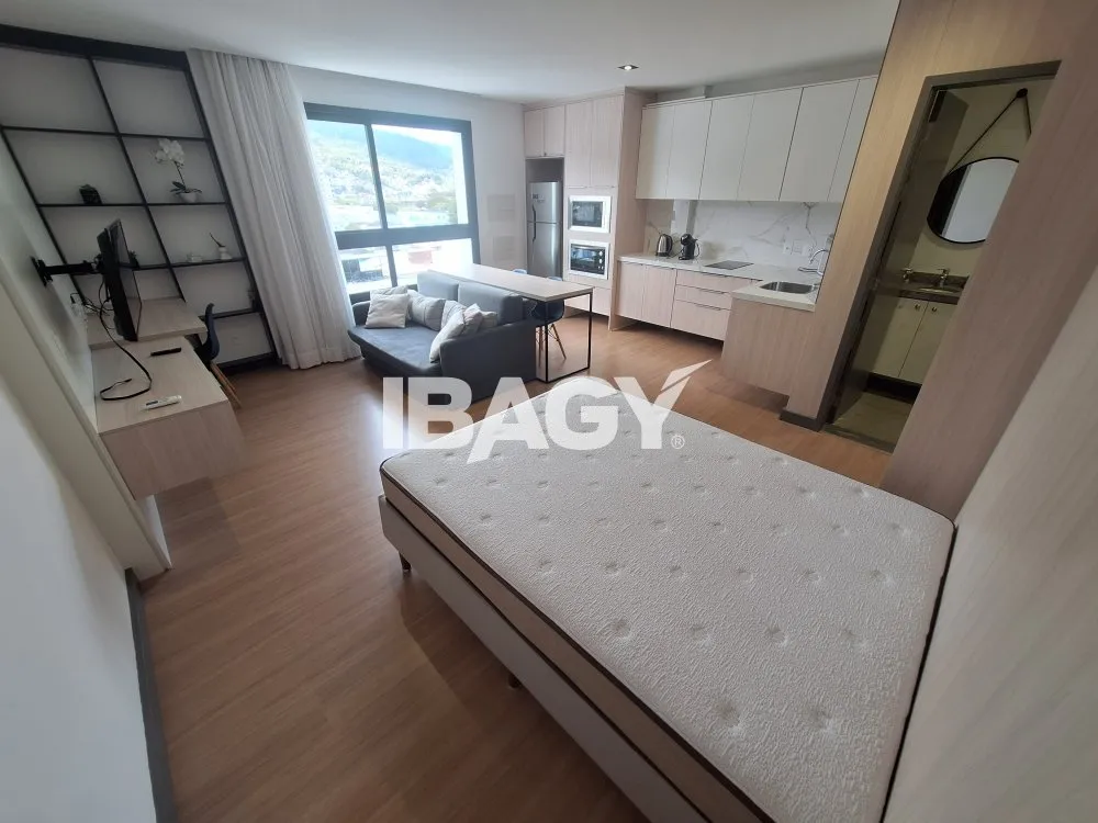 Furnished 1-bedroom apartment with parking space — photo 10