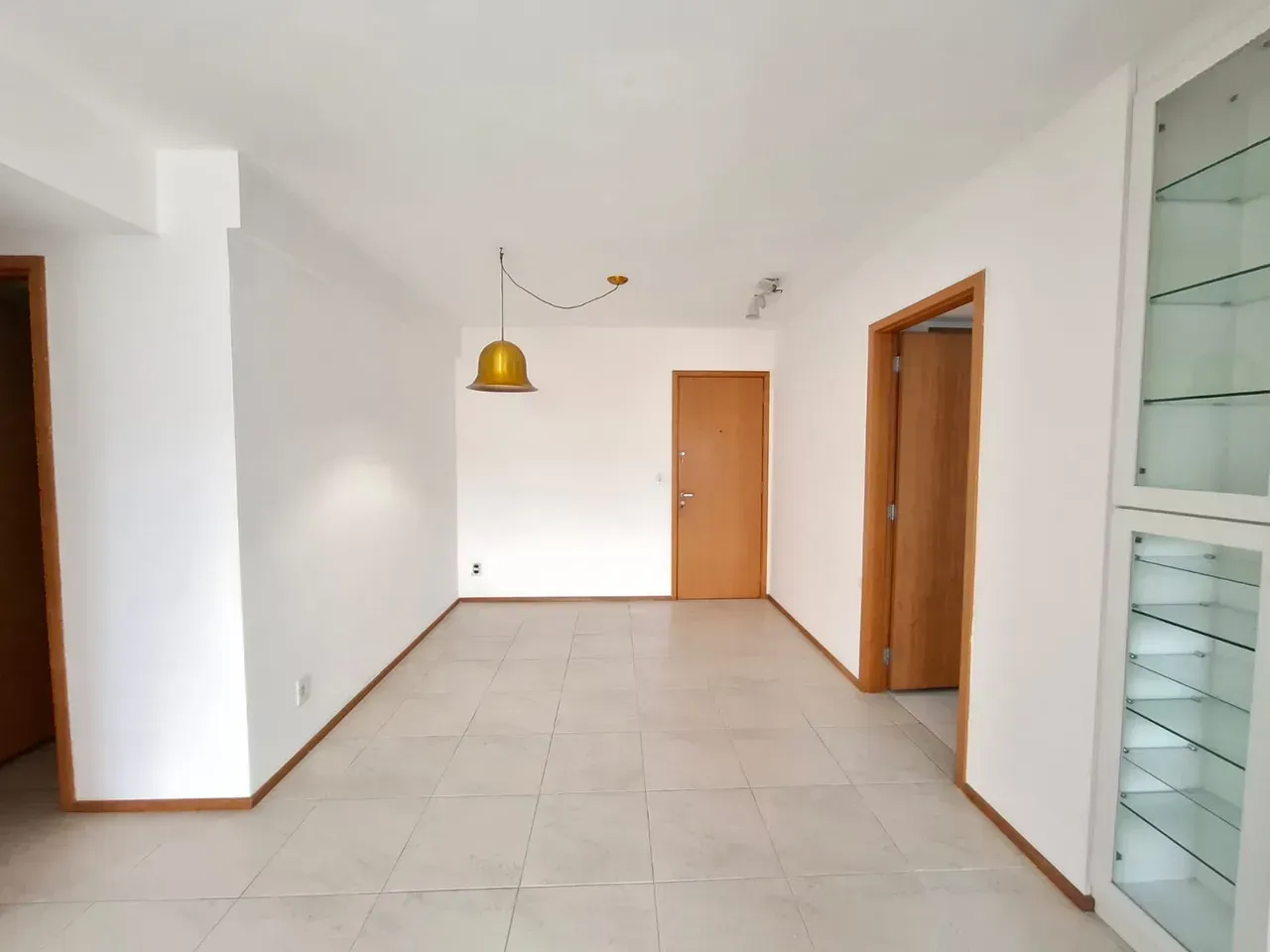 Apartamento de 2 quartos com 3 banheiros e cozinha fechada — photo 4
