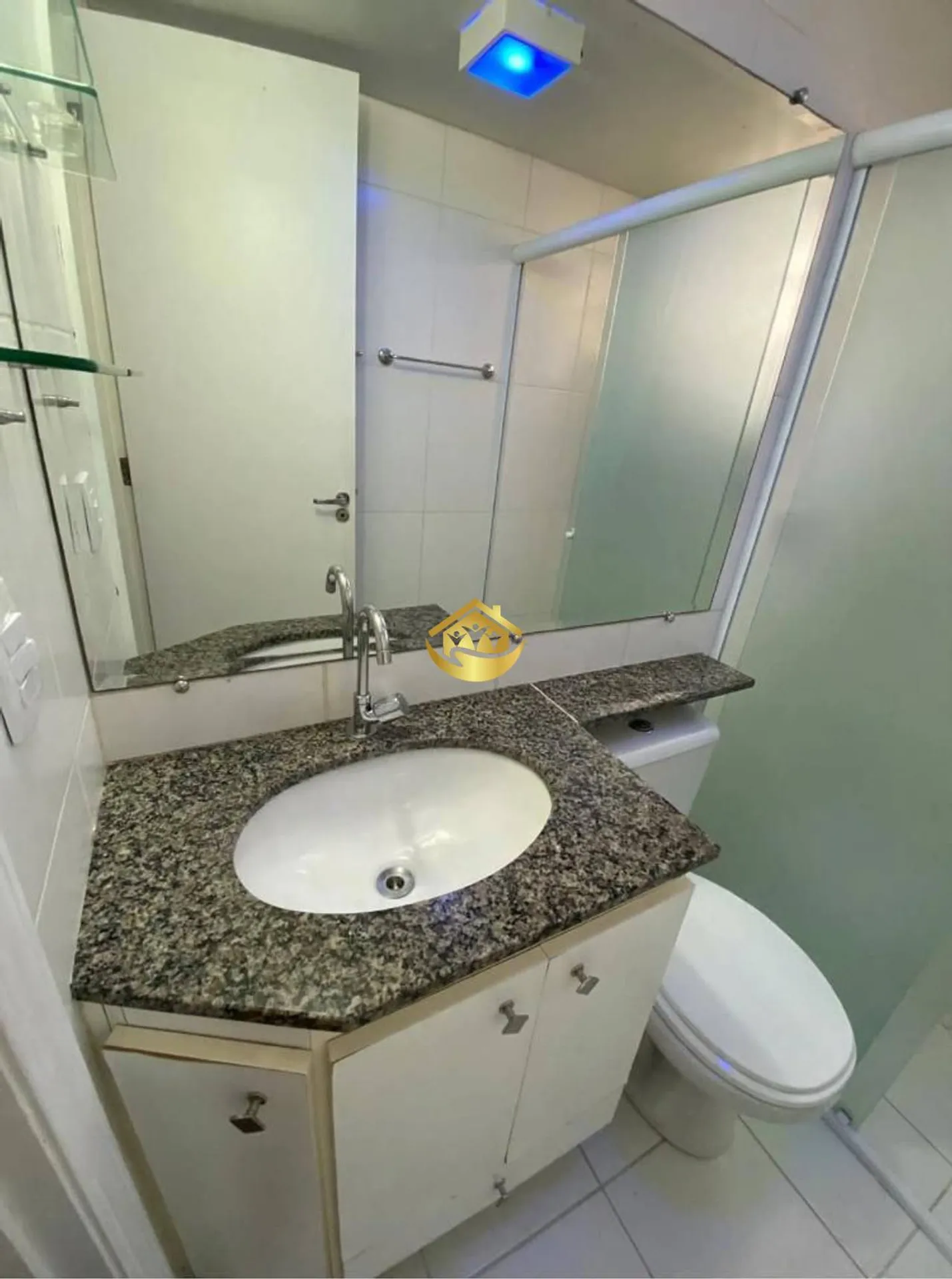 Wood or laminate floors in a 2-bedroom apartment, 46 m² — photo 19