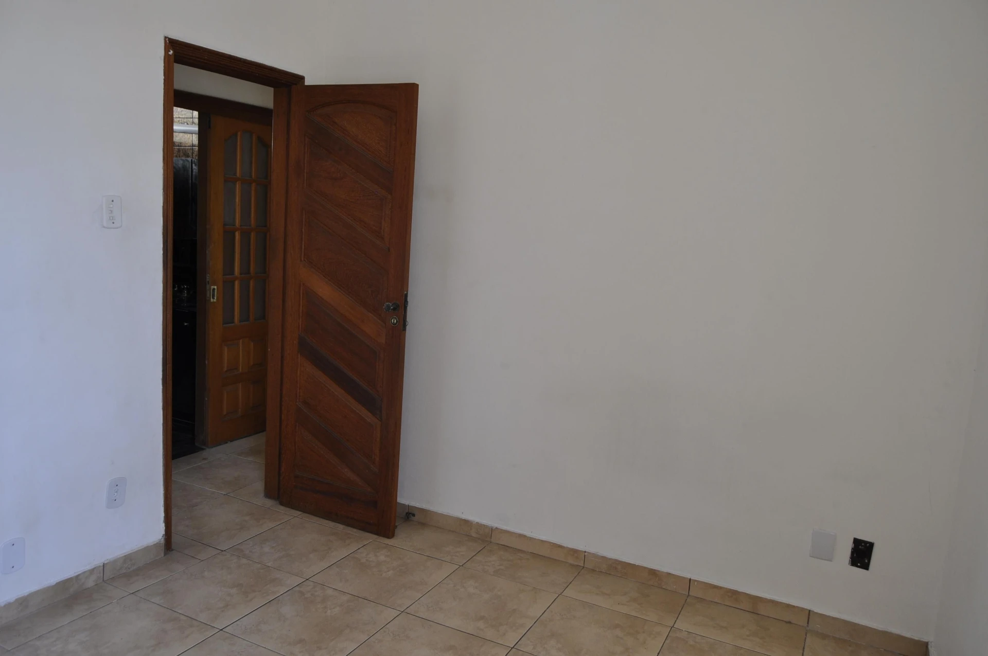 Unfurnished apartment with 2 bedrooms and private garden — photo 24
