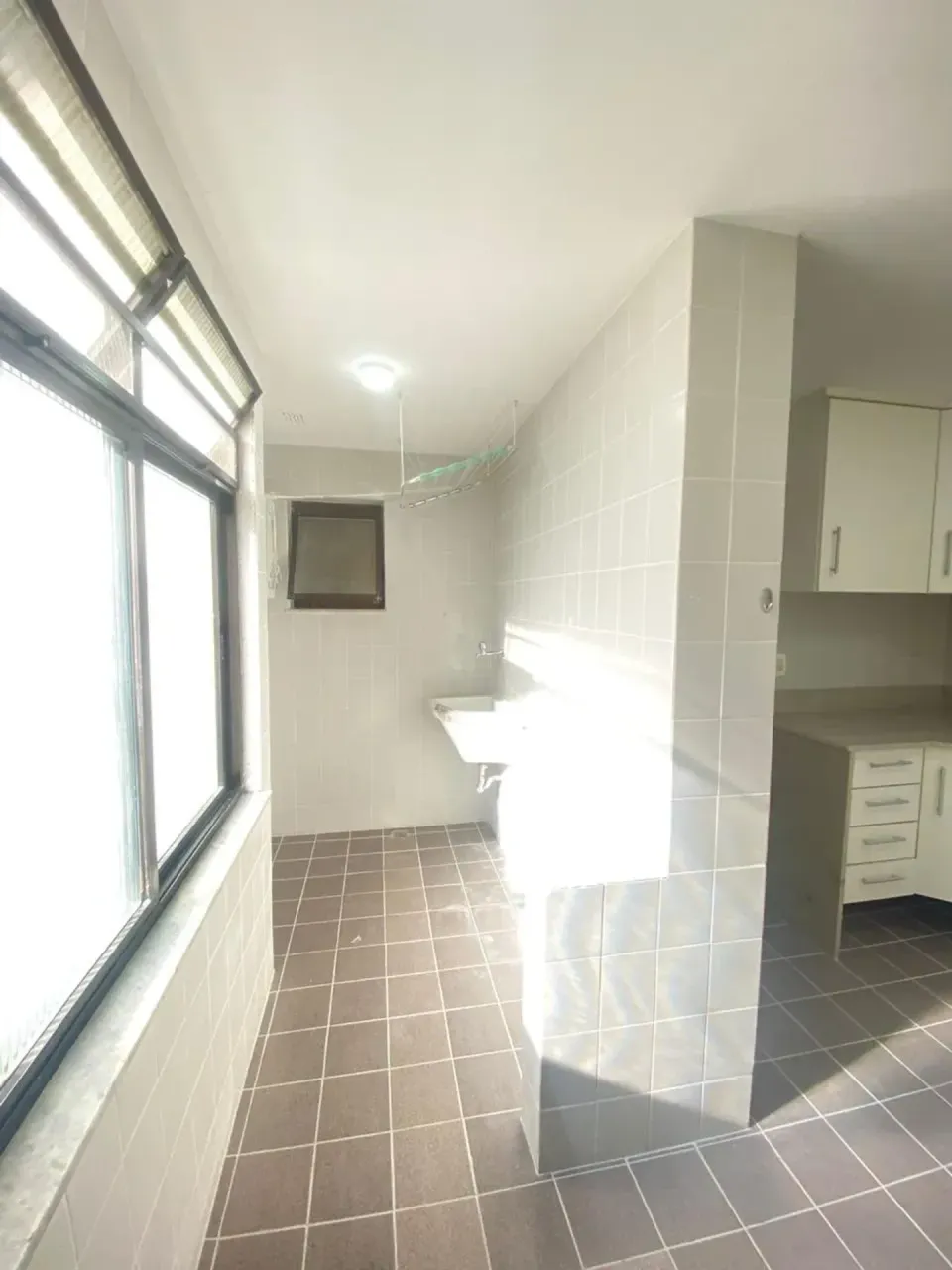 2-bedroom apartment with 3 bathrooms and 1 parking spot, 106 m² — photo 17