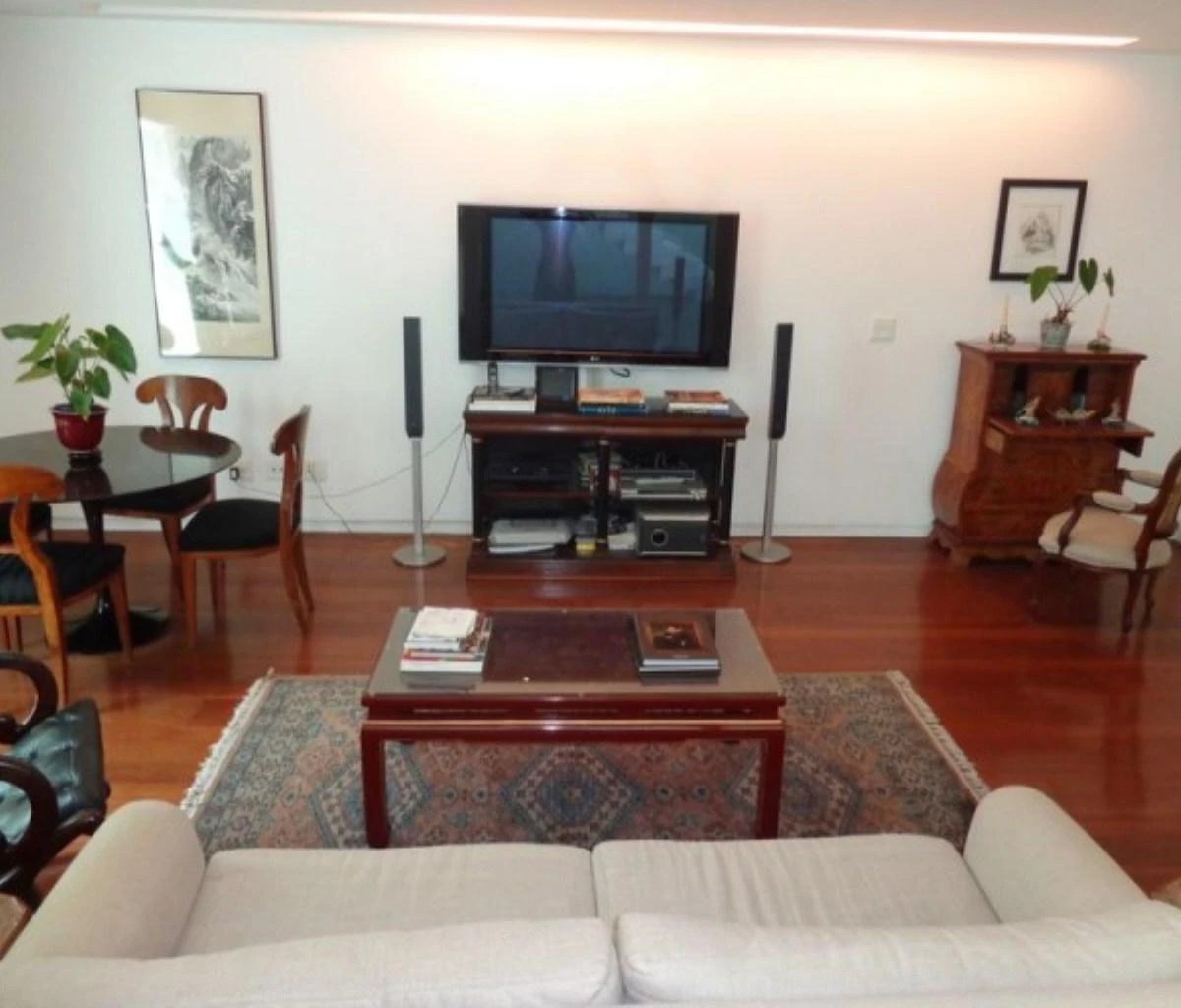Furnished 500 m² house with 4 bedrooms and 5 parking spots — photo 46