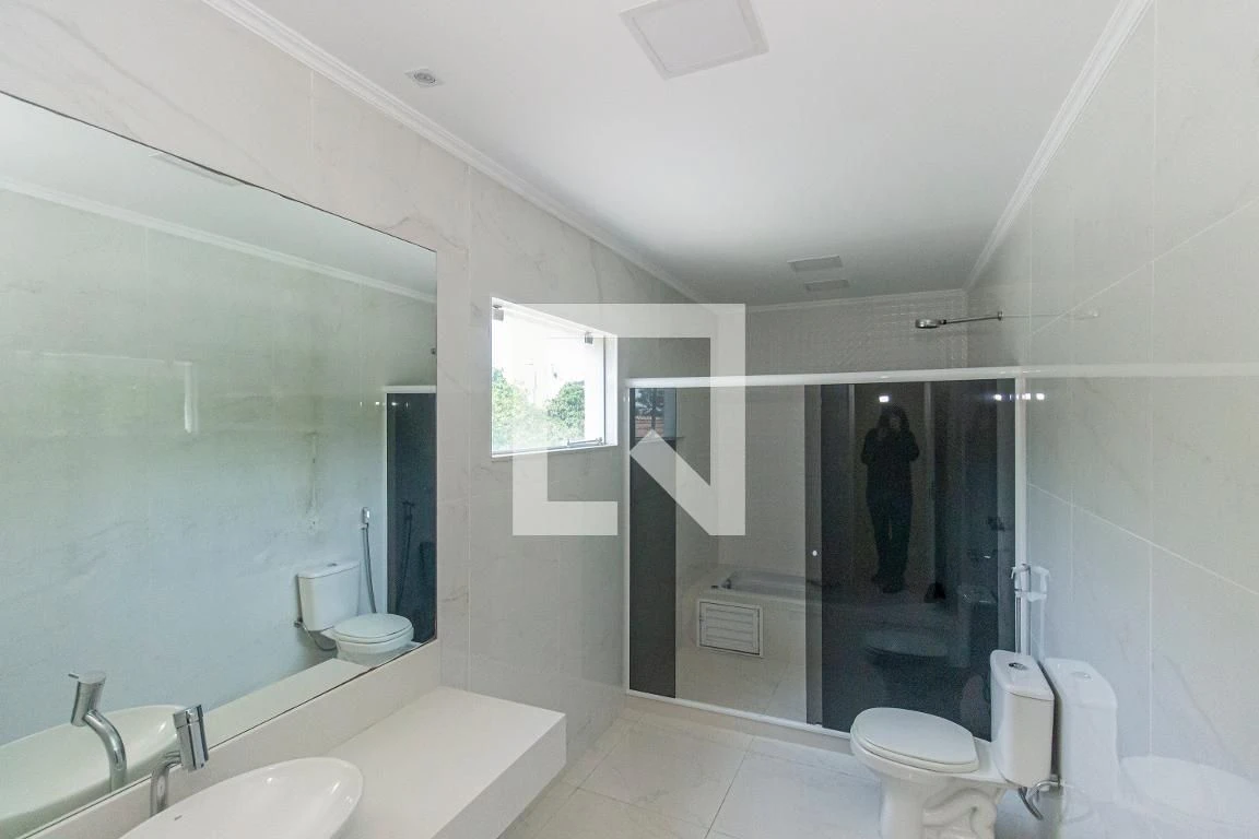420 m² house with a jacuzzi and a private pool — photo 42