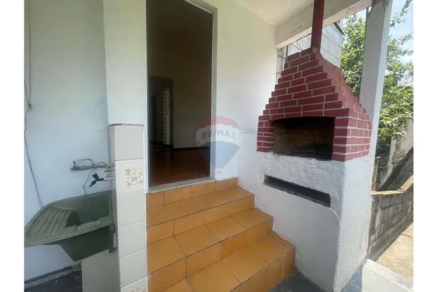 House with 1 bedroom and 1 bathroom, no parking — photo 4