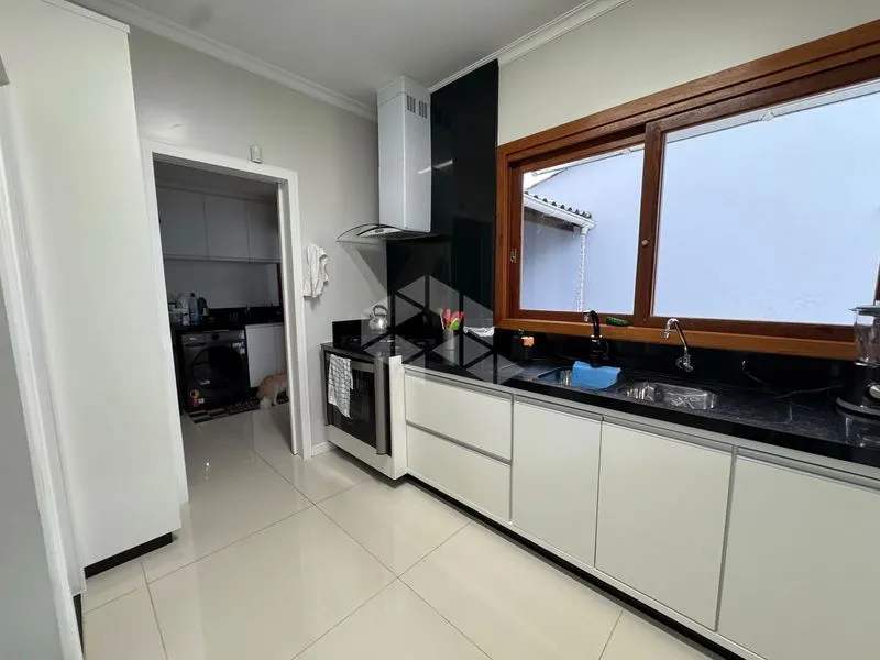 238 m² house with a home office and a dishwasher — photo 20