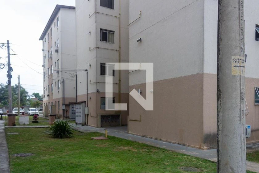 Apartamento de 2 quartos em condomínio com piscina — photo 27