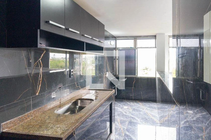 2-bedroom apartment with a washing machine — photo 13
