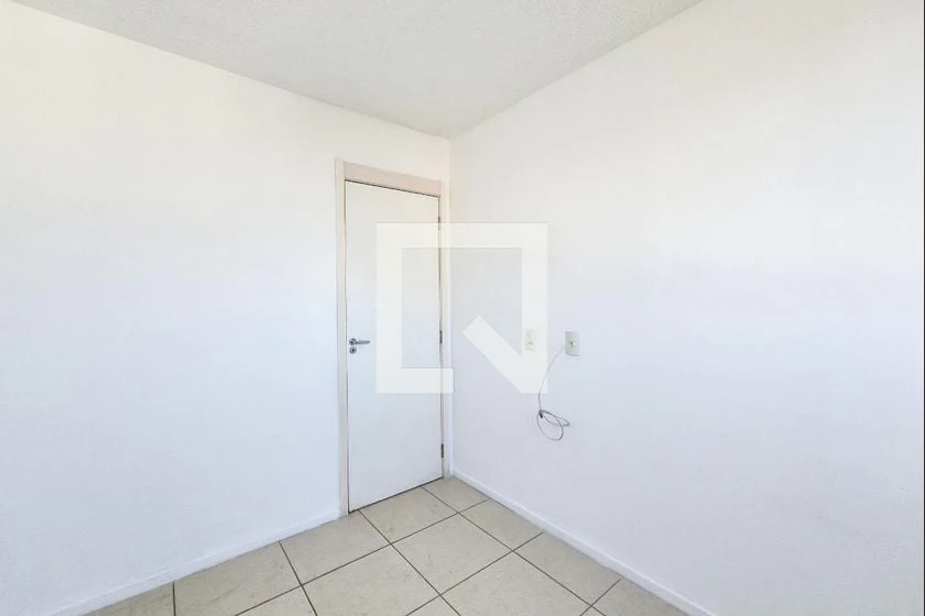 2-bedroom apartment in a building with a gym — photo 42