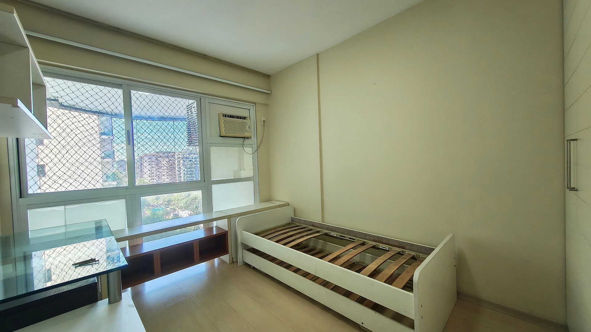 Rent-ready 2-bedroom apartment with balcony — photo 40