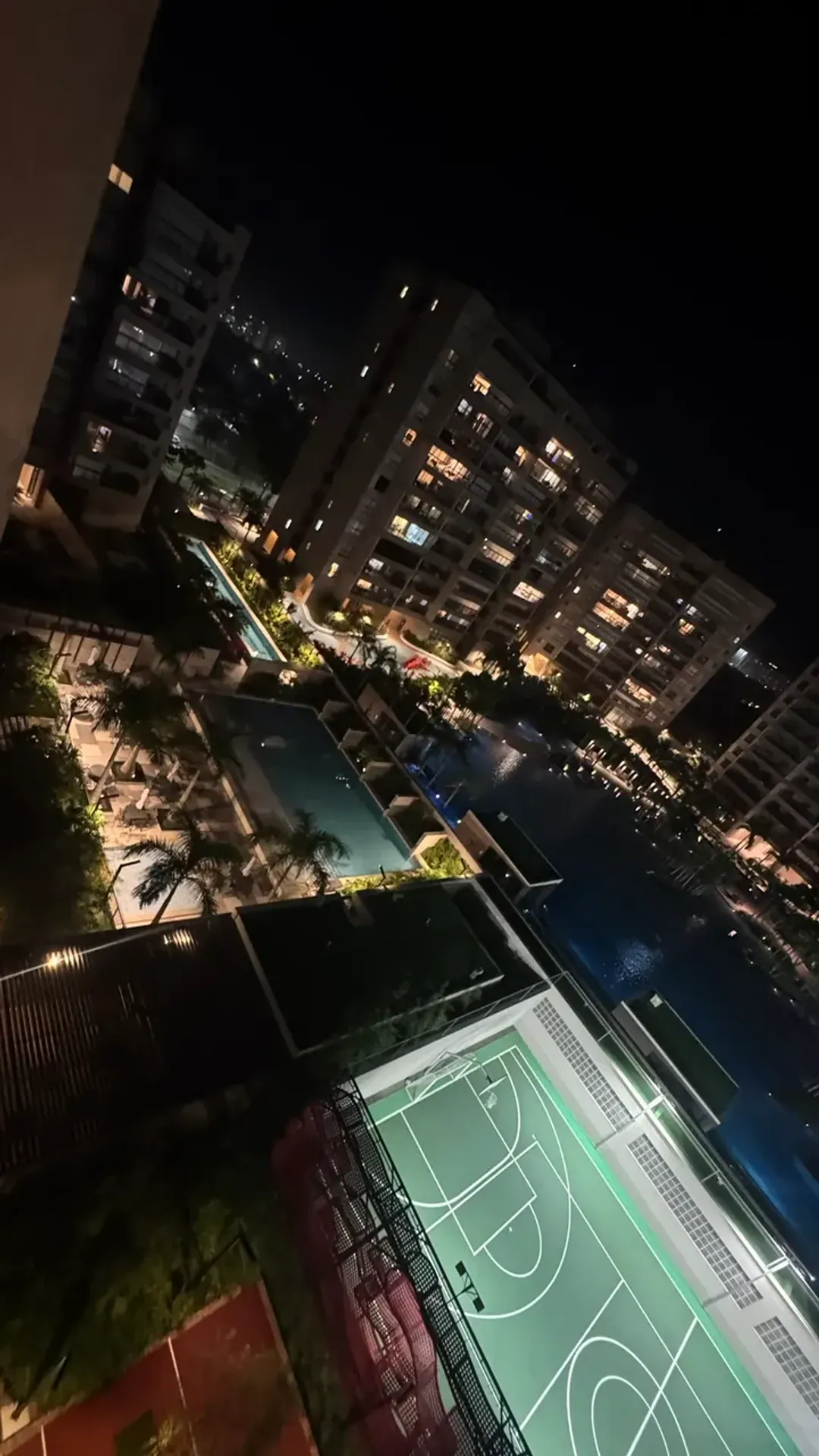 3 quartos e janelas do piso ao teto: apartamento de 100 m² — photo 29